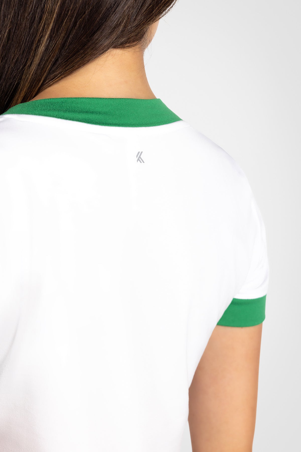 T-shirt à col en V colorblock