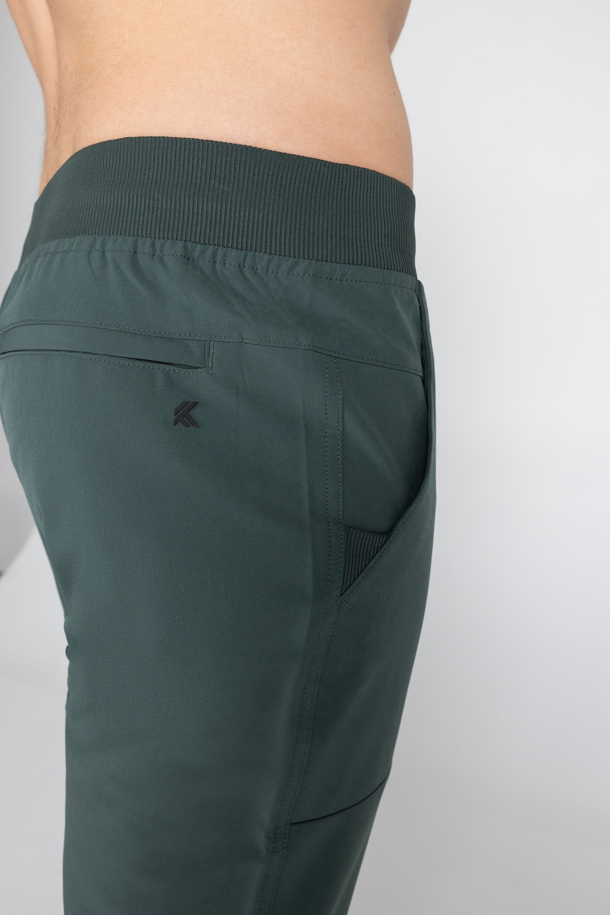 Men's Performance Woven UPF50 Pants