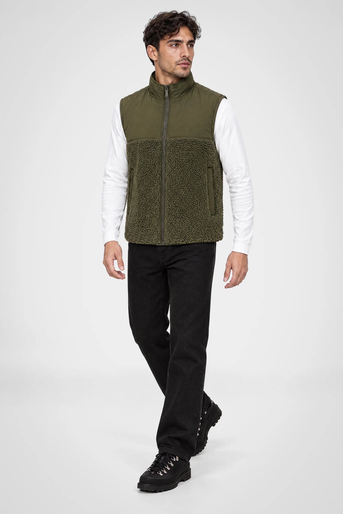 RidgeShift Reversible Vest