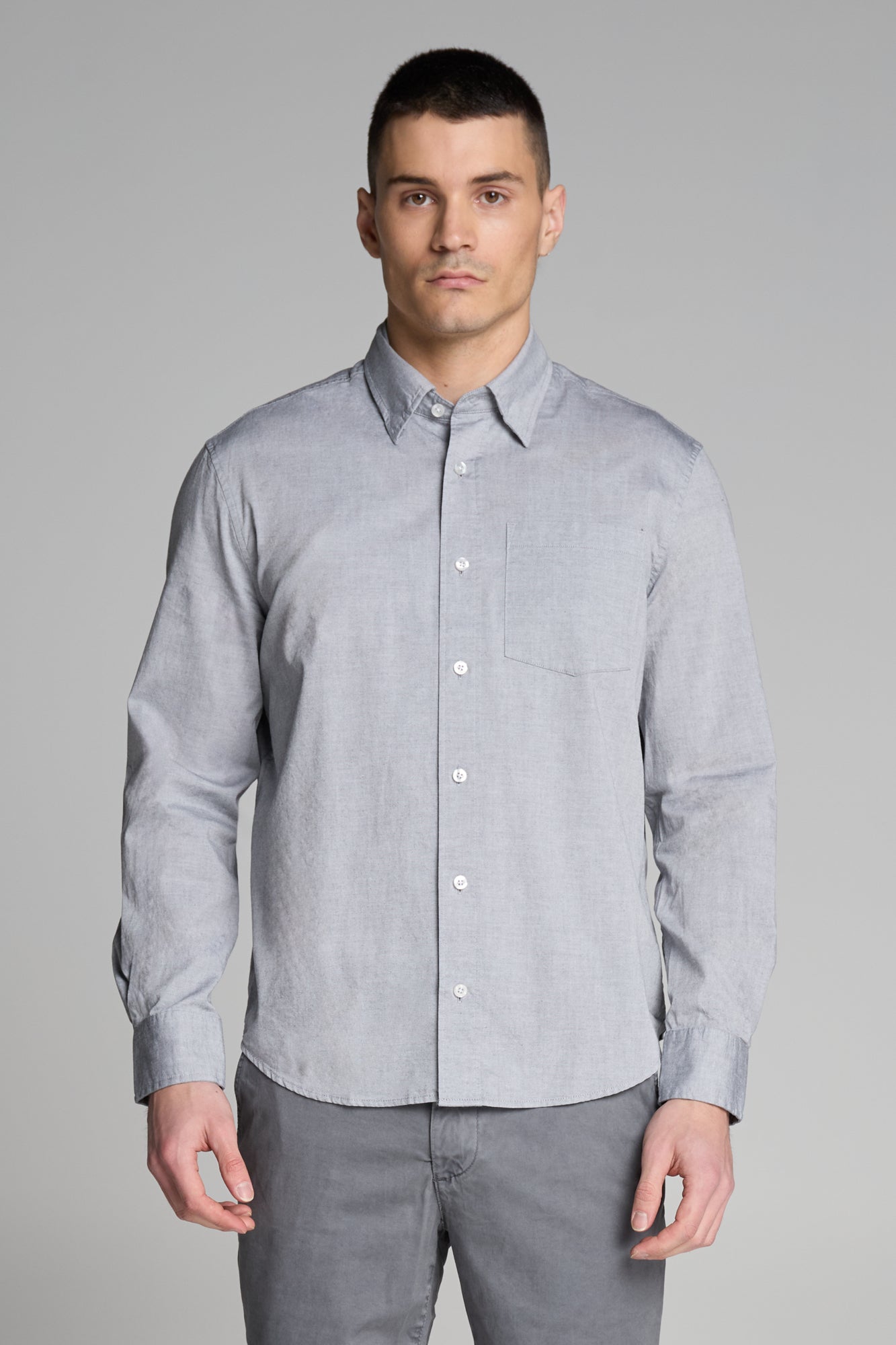 Classic Fit Men's Dress Shirt
