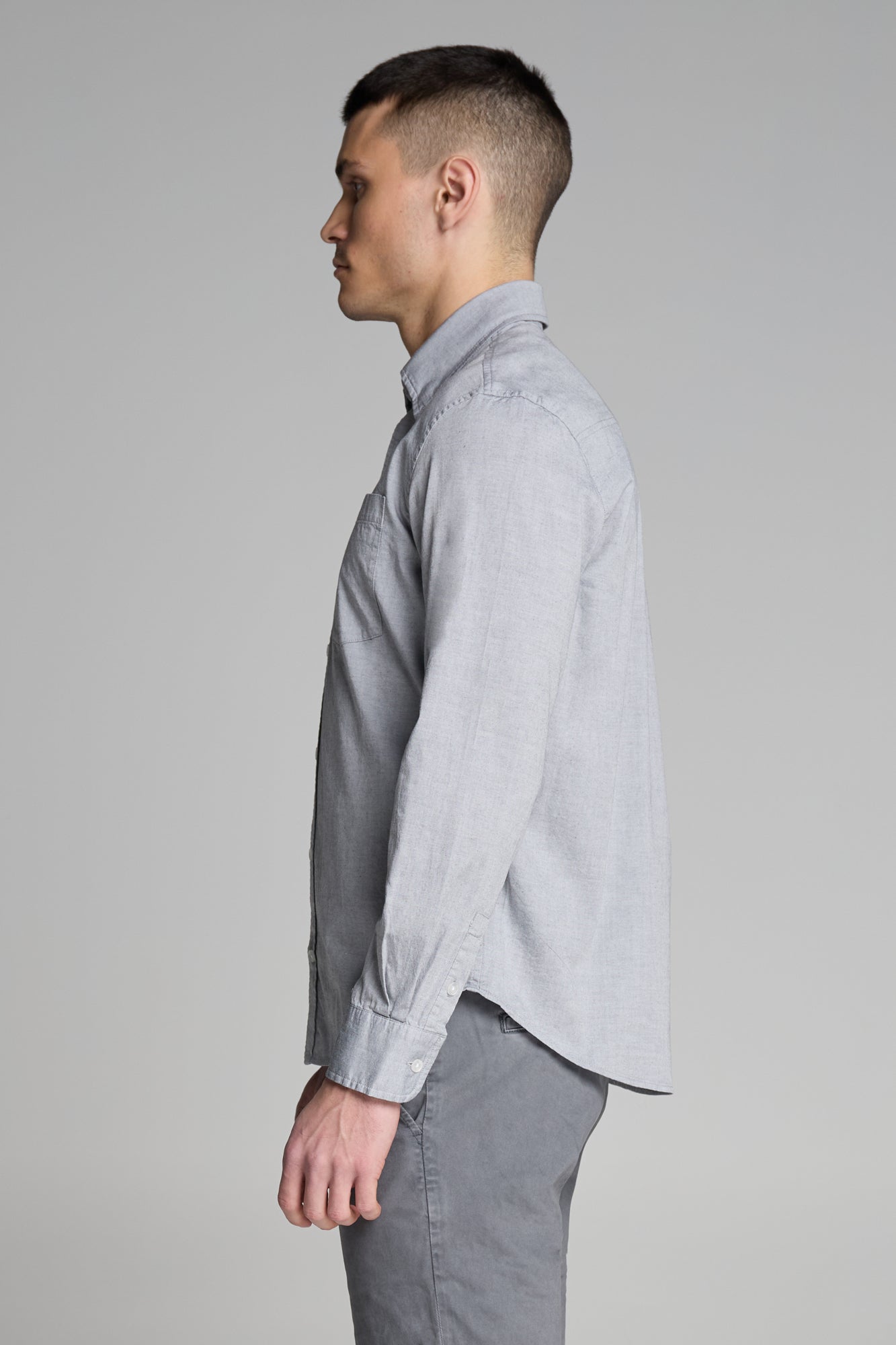 Classic Fit Men's Dress Shirt