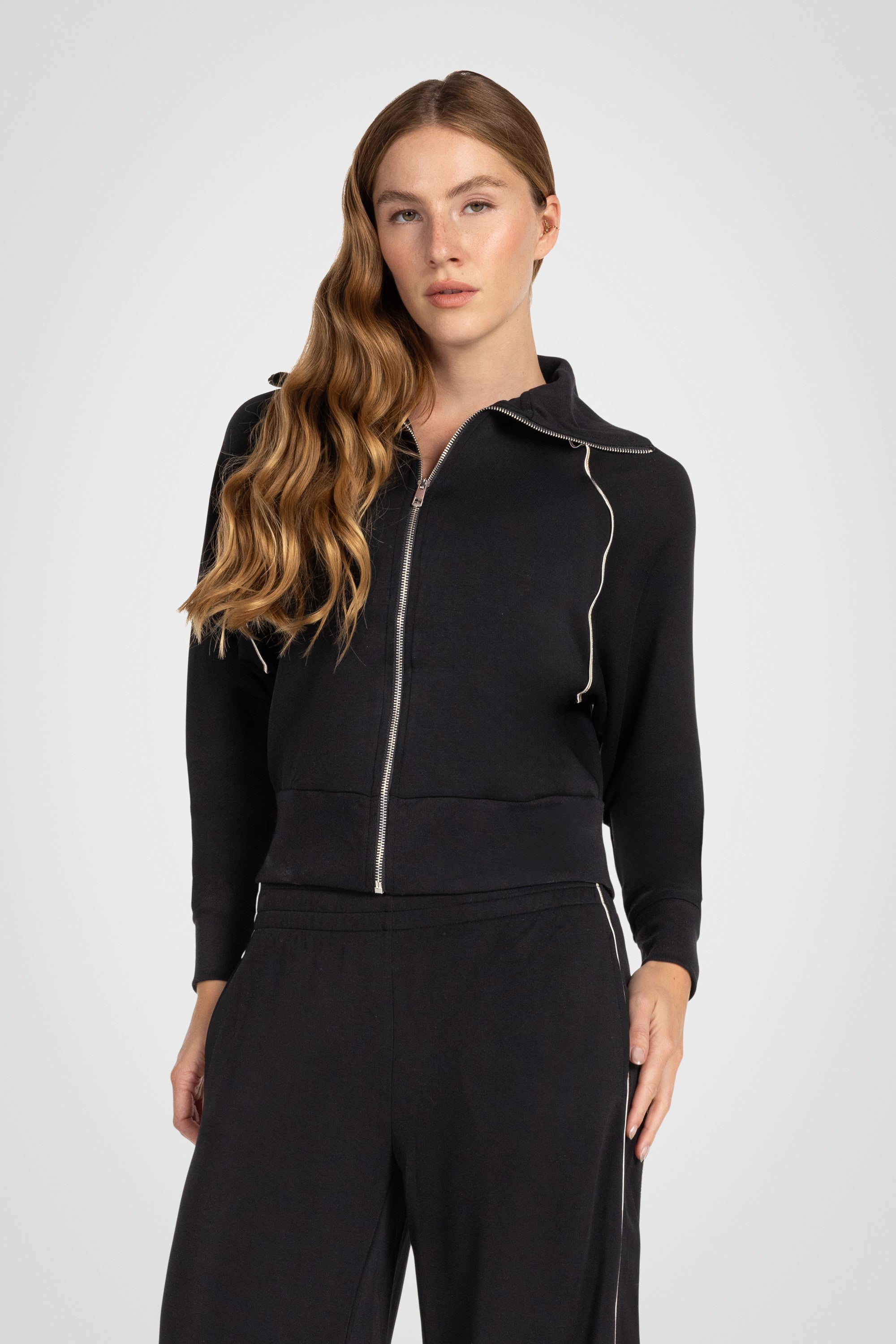 Wildline Track Jacket