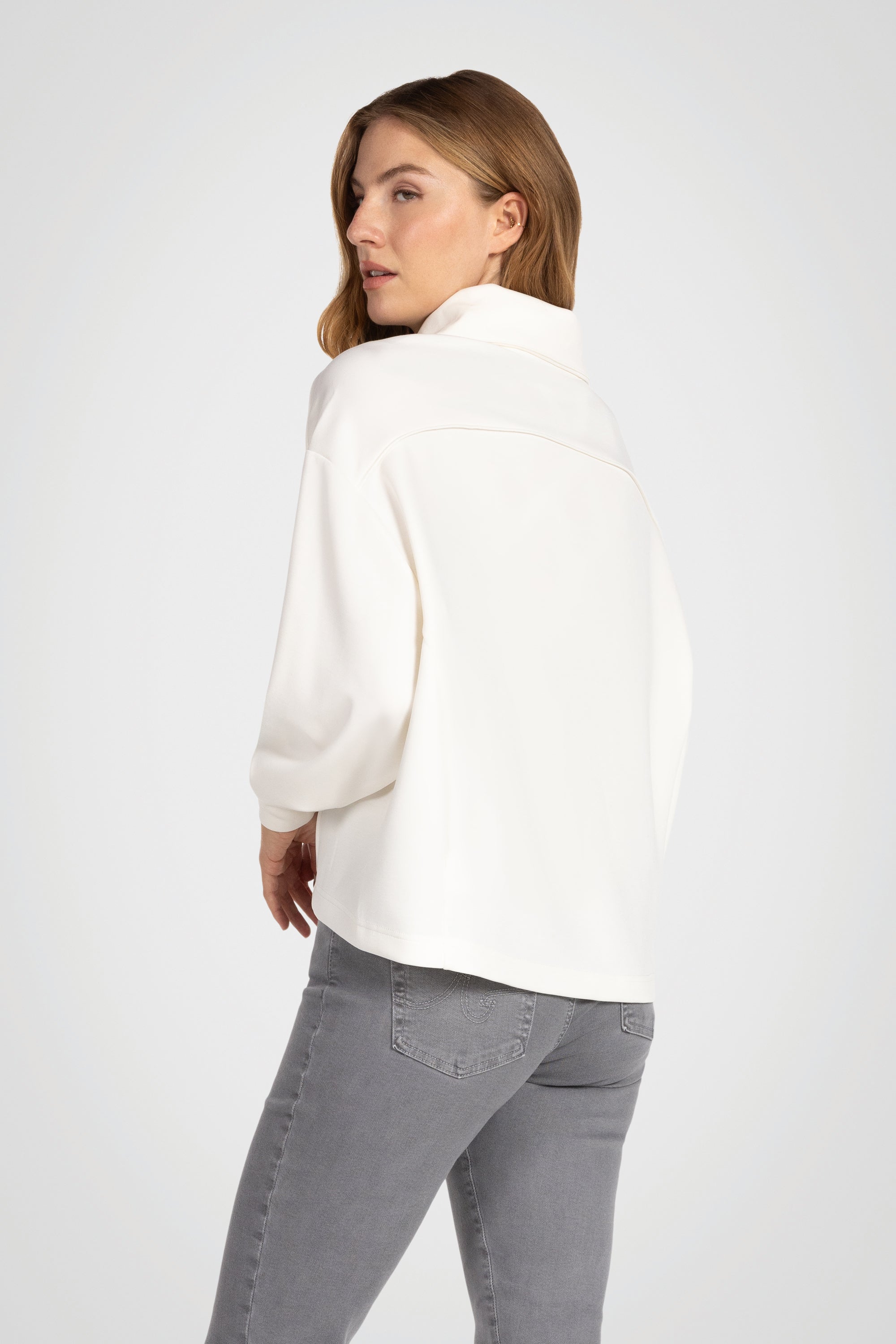 Modara Wide Collar Pullover
