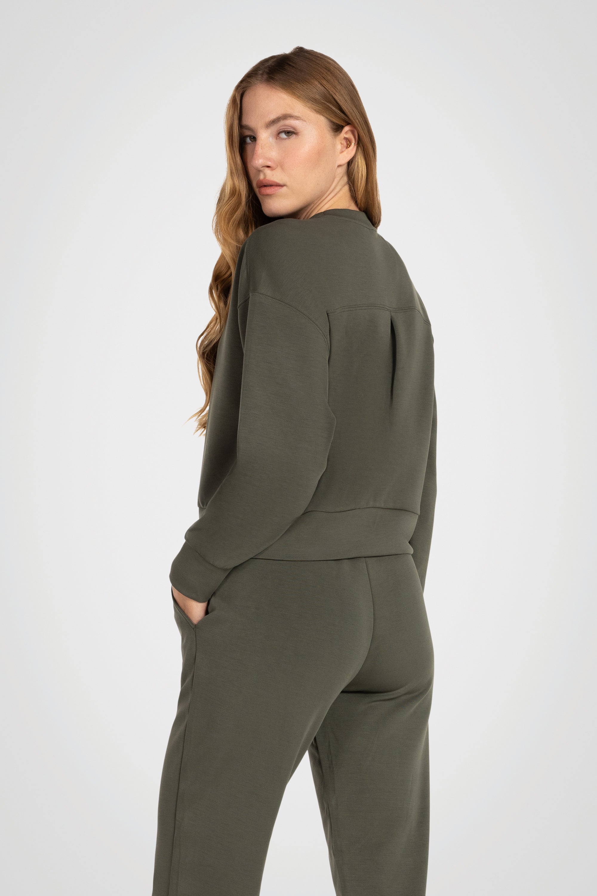 Pull ras du cou en modal Riverset