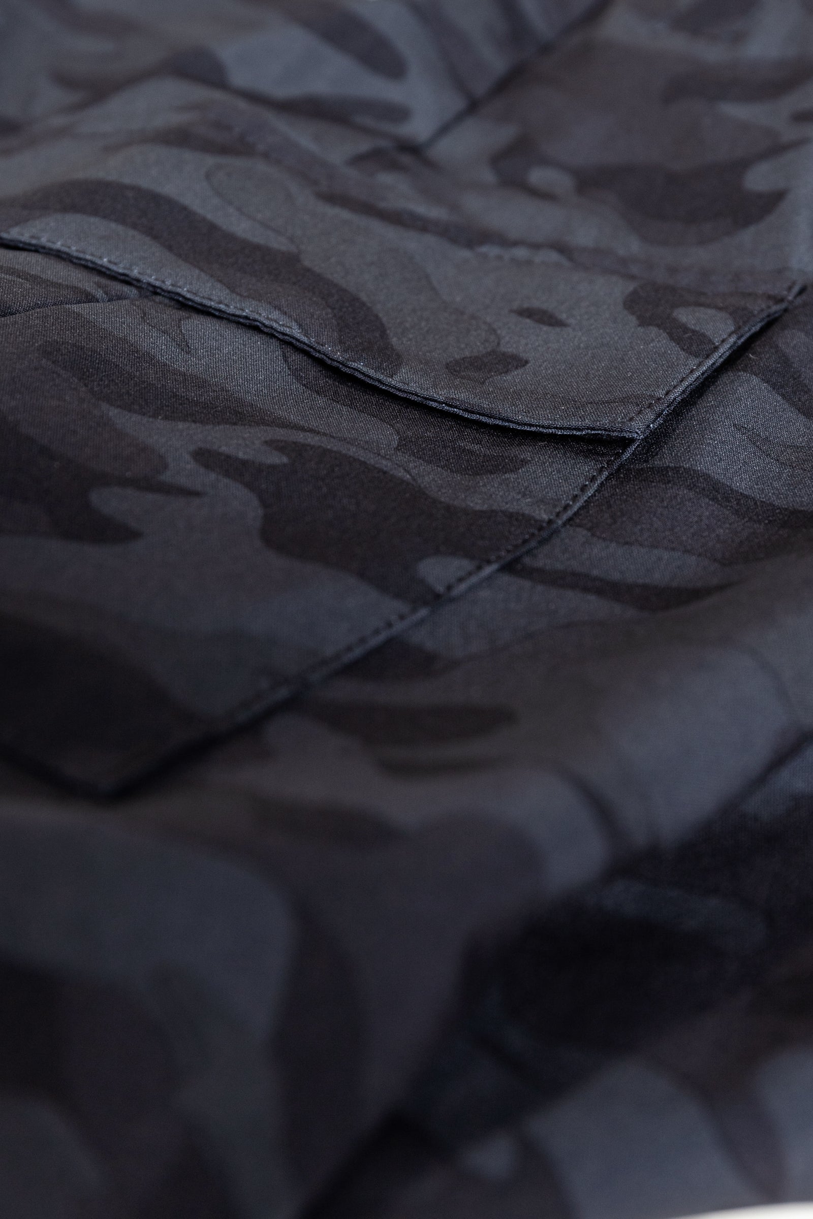 Jogging cargo court tissé