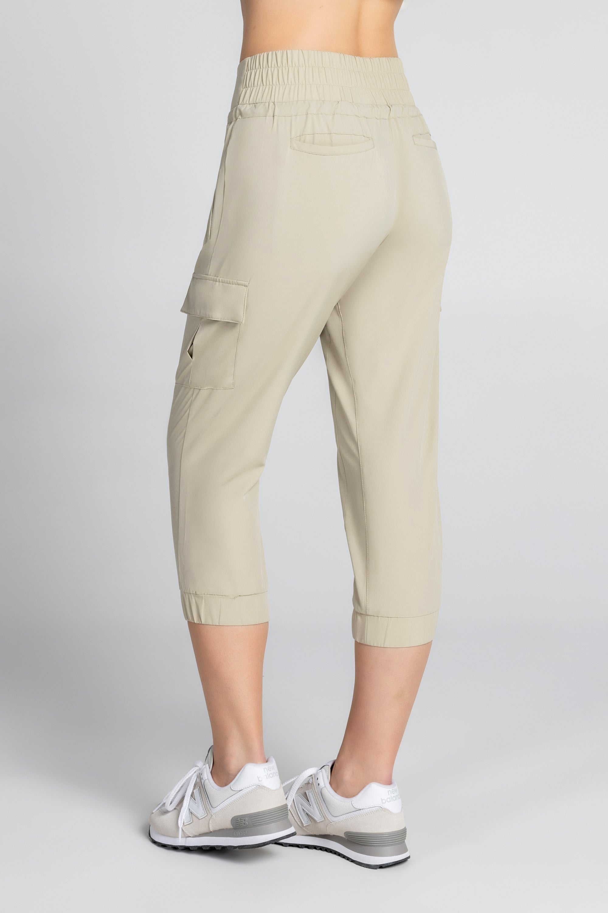 Jogging cargo court tissé