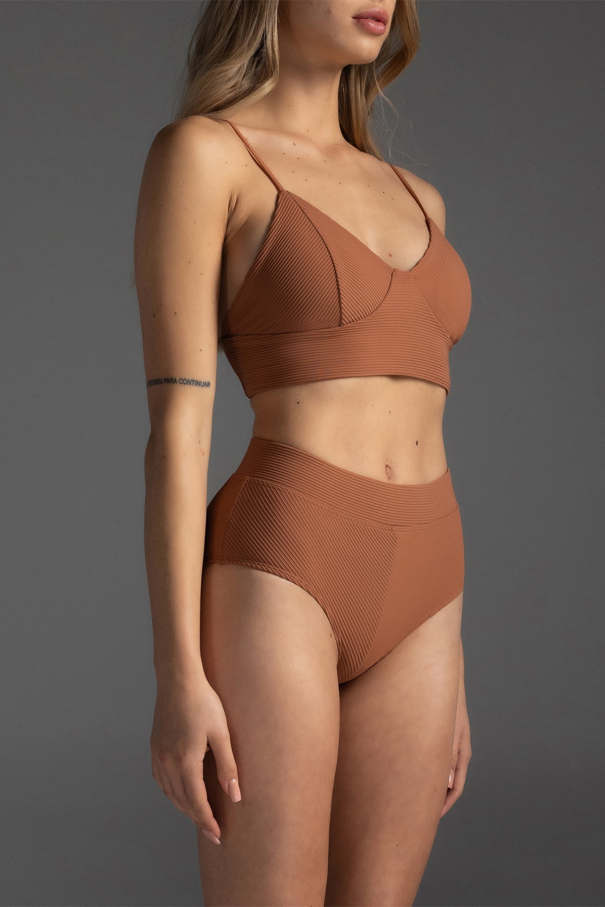 Brassière en maille côtelée Ella