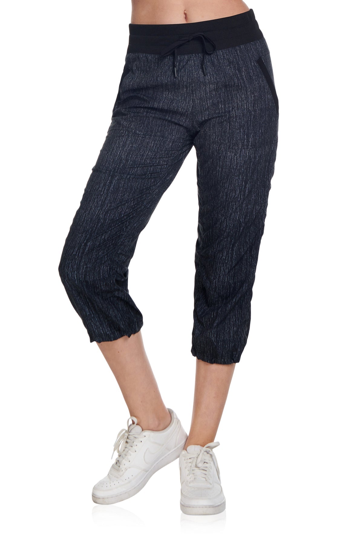 Excursion Woven Crop