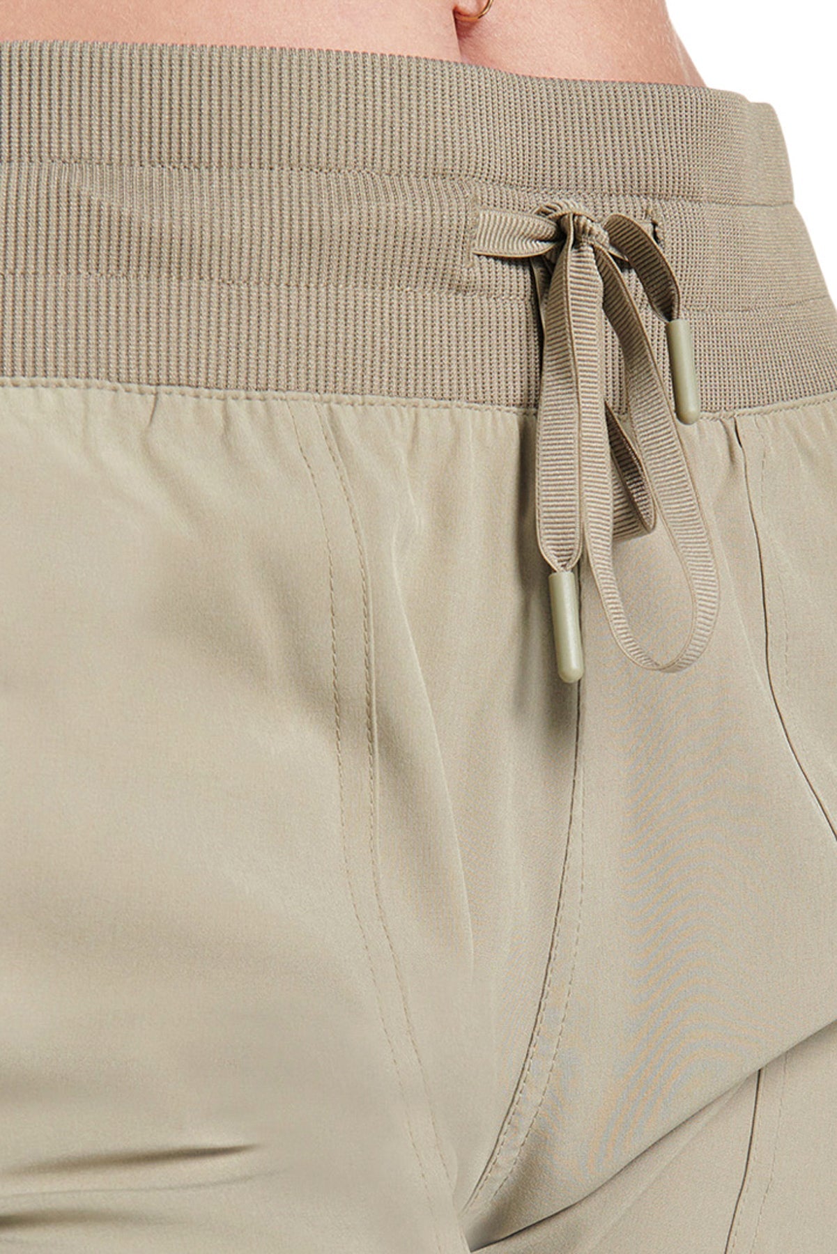 Excursion Woven Crop