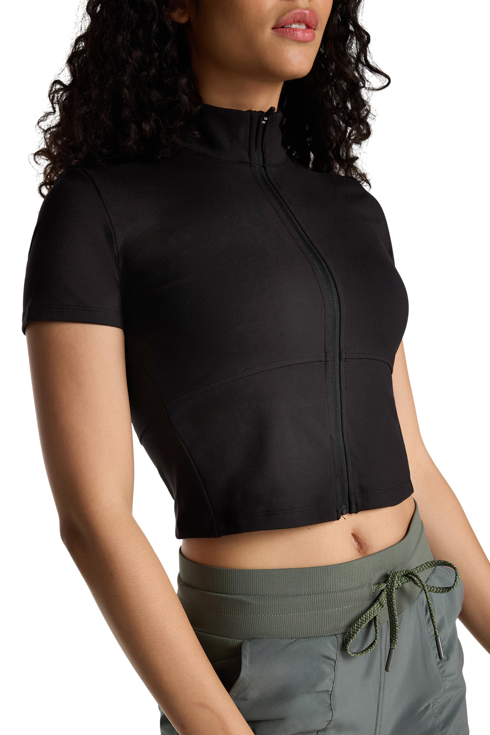 Haut zippé à col montant