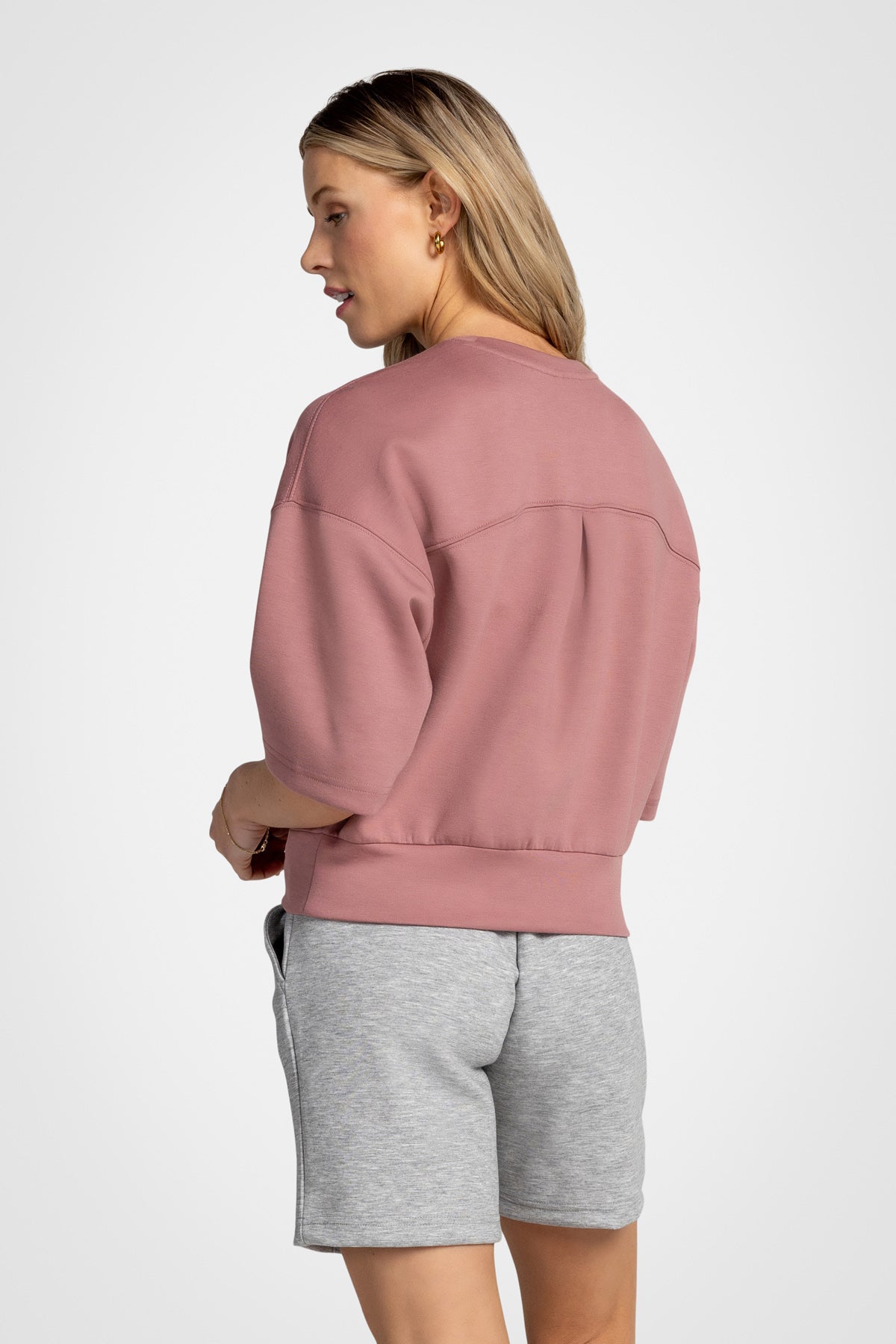 Haut à manches courtes Escape