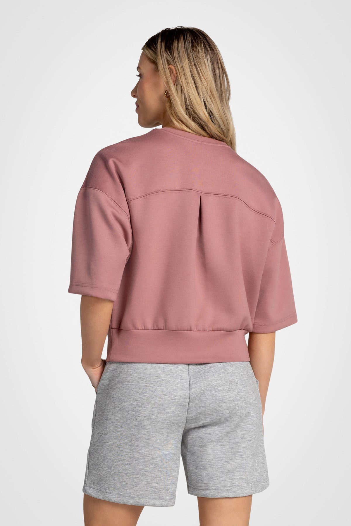 Haut à manches courtes Escape