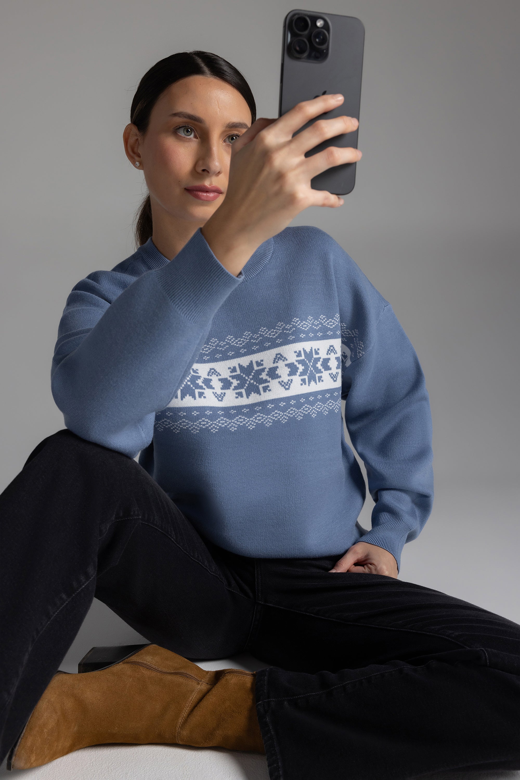 WarmNest Apres-ski Sweater