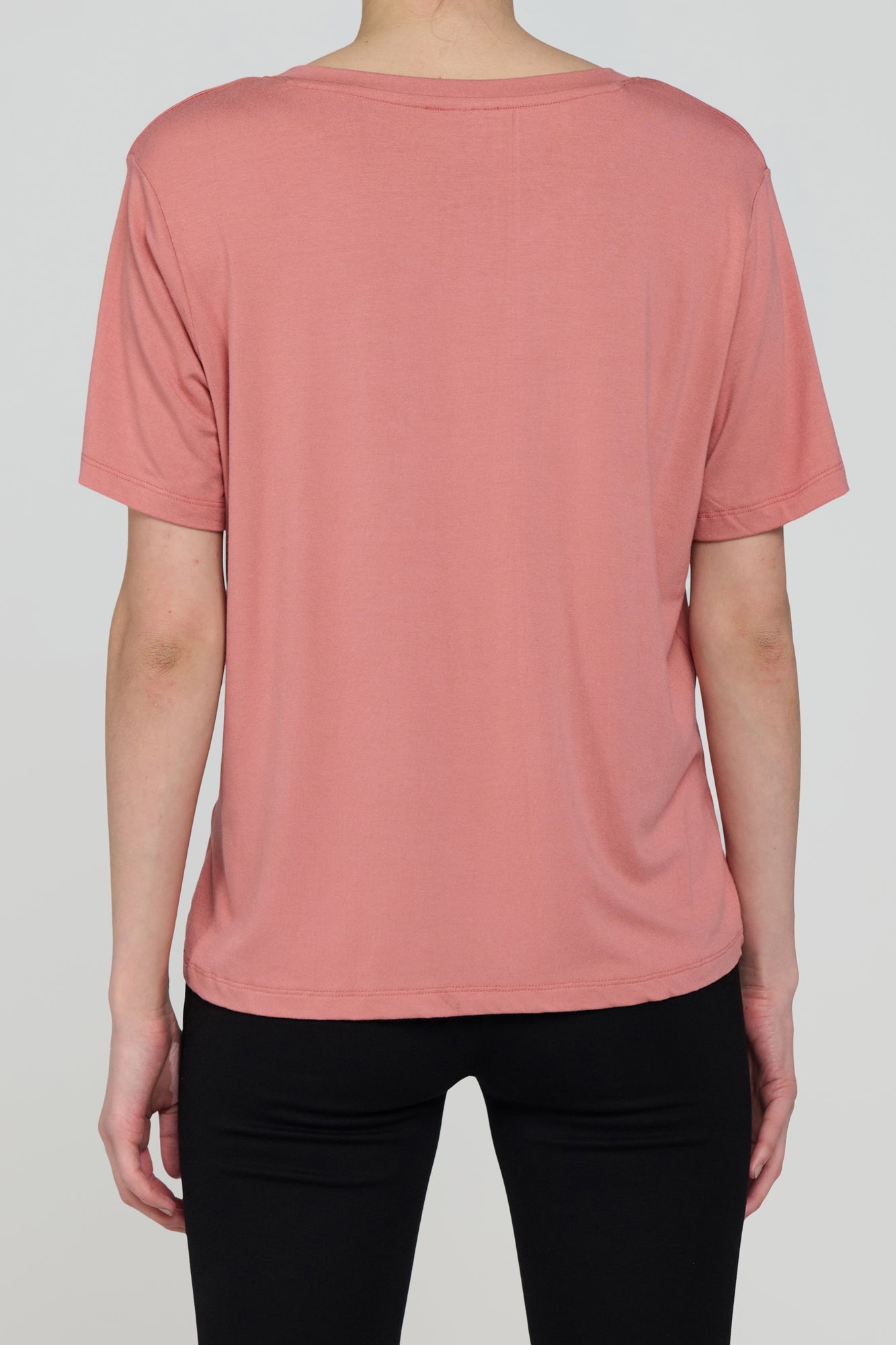 T-shirt à col en V Bliss