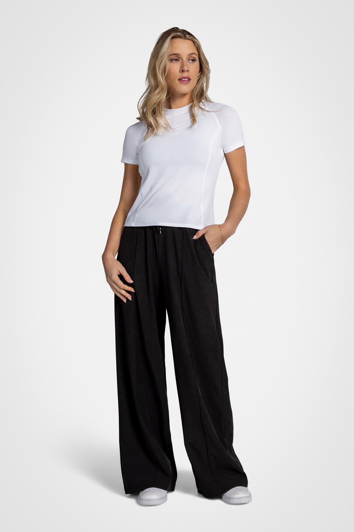 StrideFlow Woven Pant