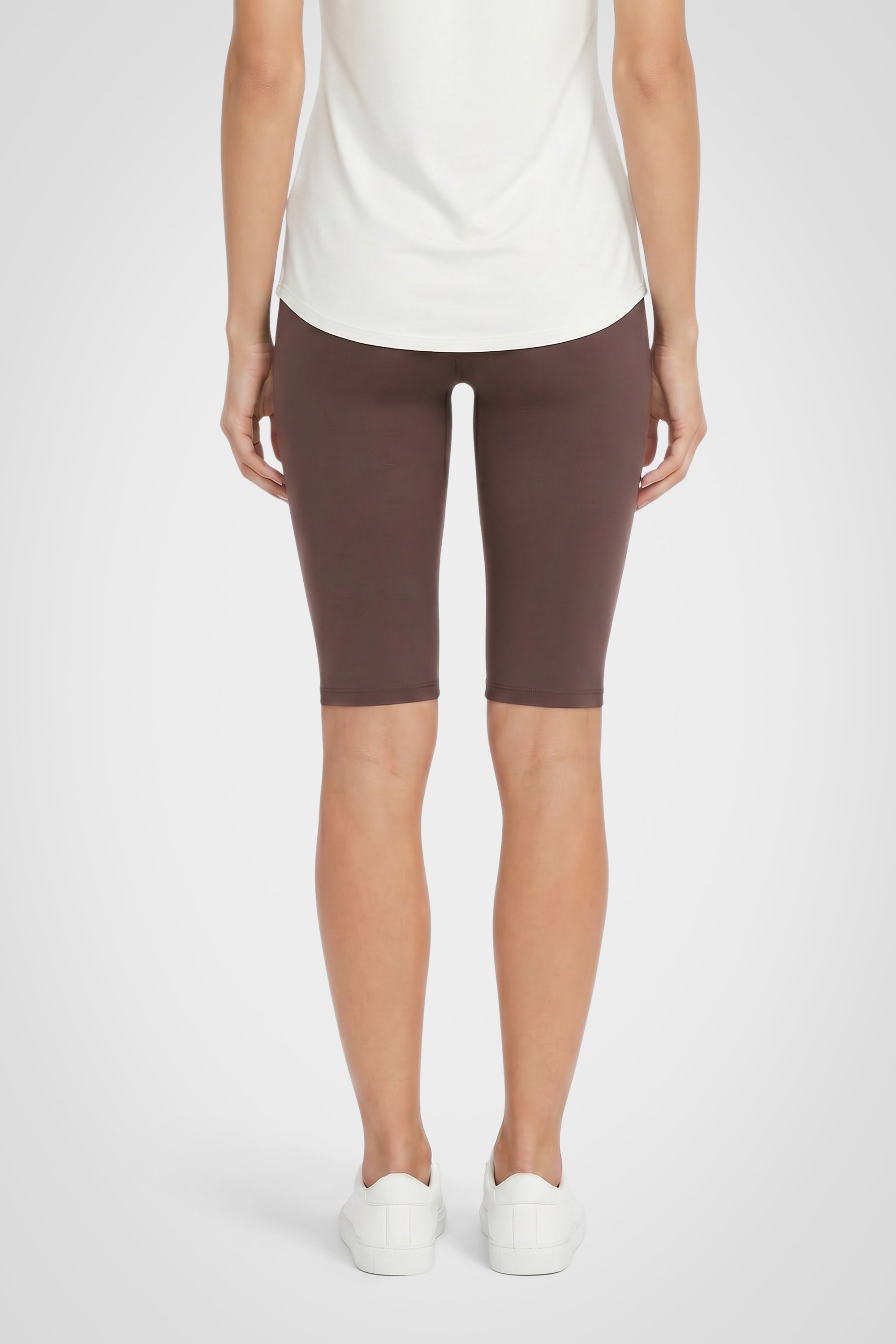Elevara Capri