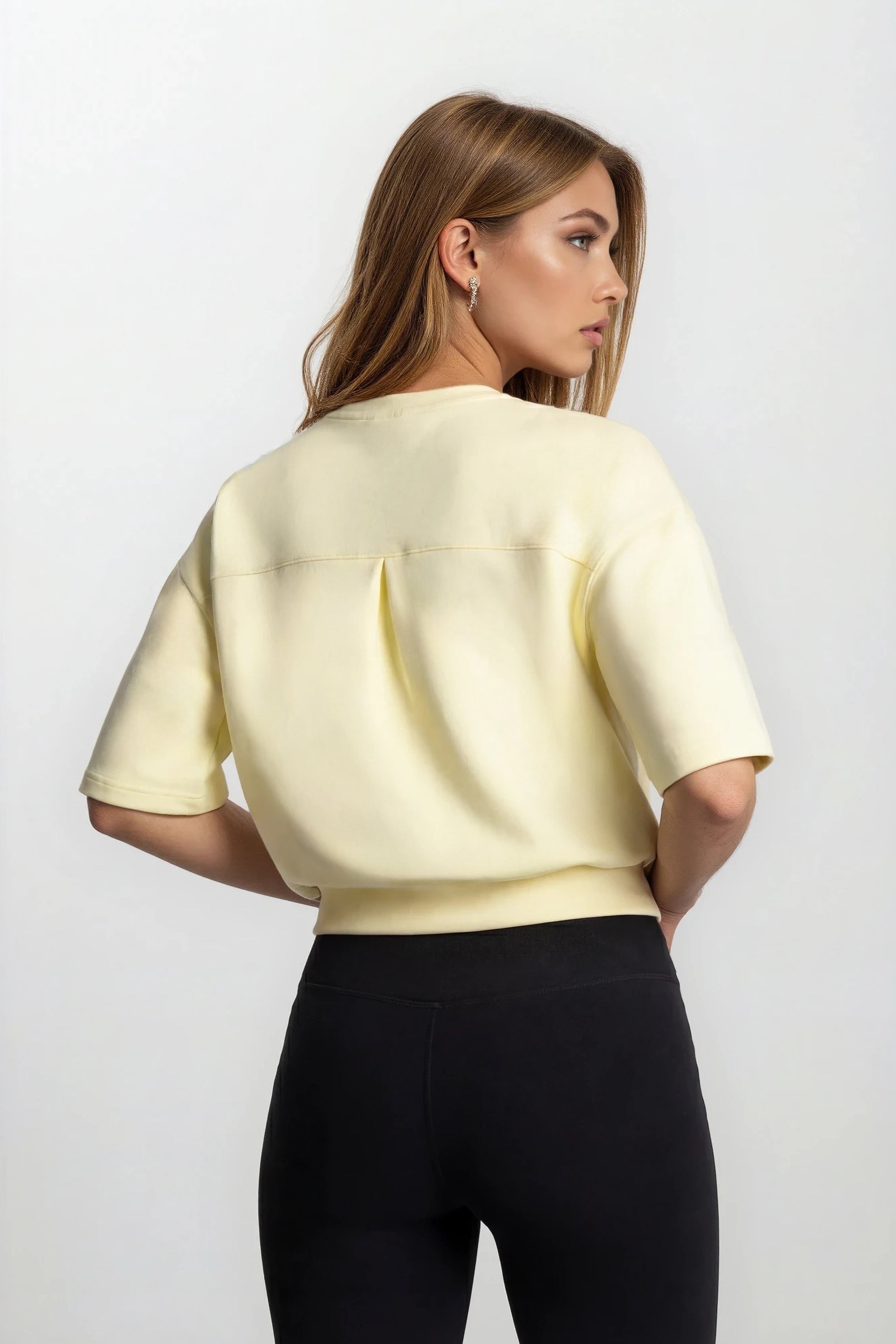 Stretch Knit Crew Neck Short Sleeve Top