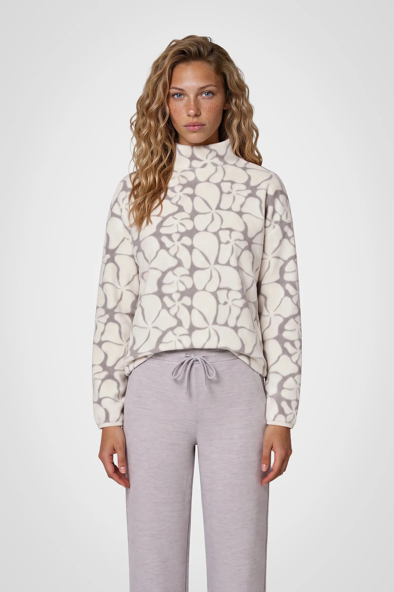 Alpine Bloom Fleece Pullover