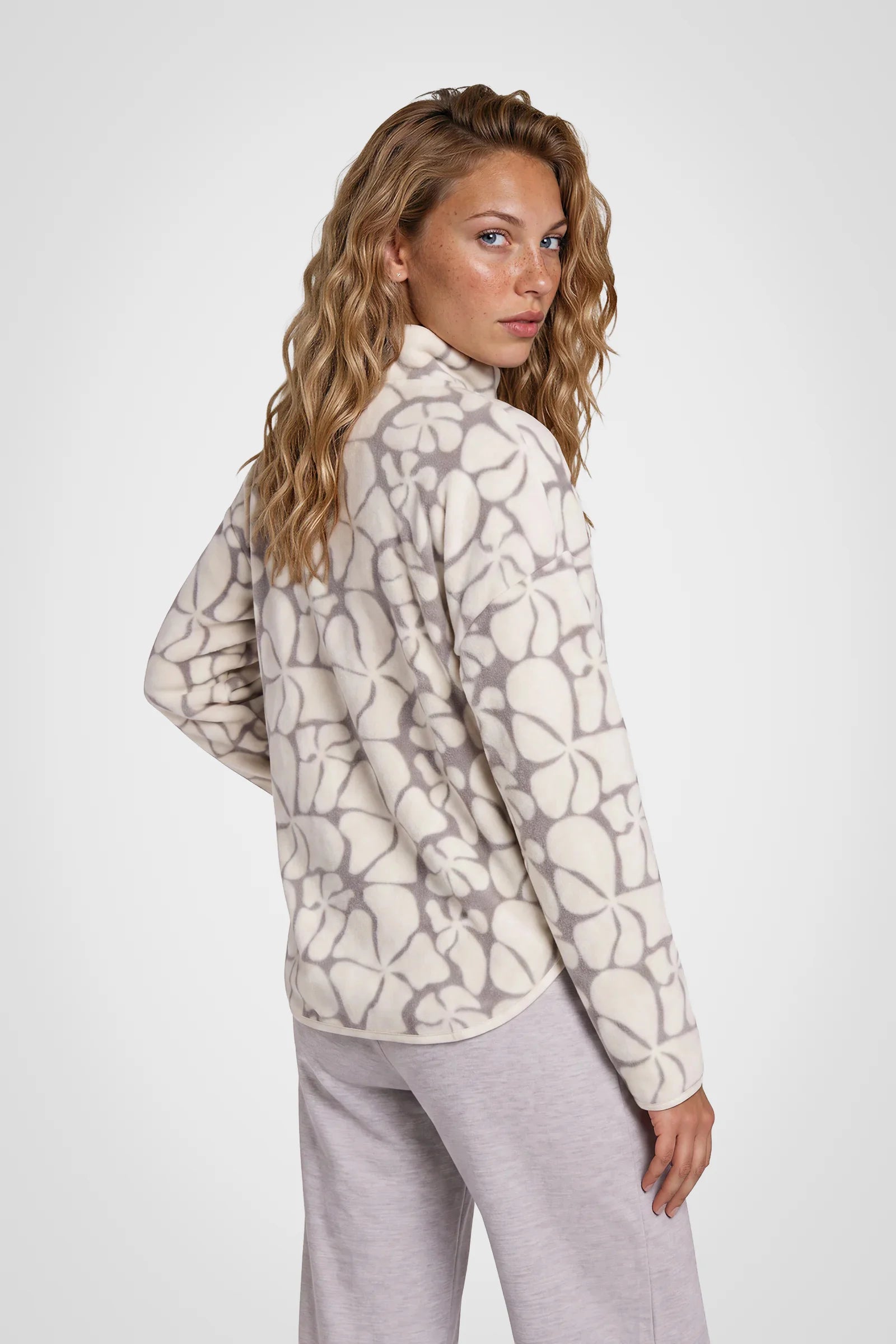 Alpine Bloom Fleece Pullover
