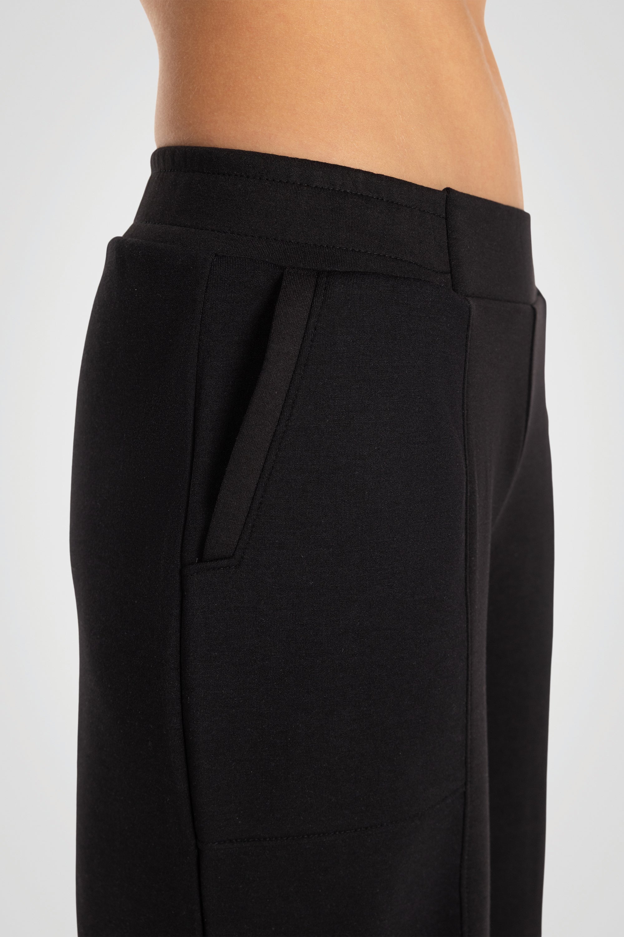 Welt Ease Pant