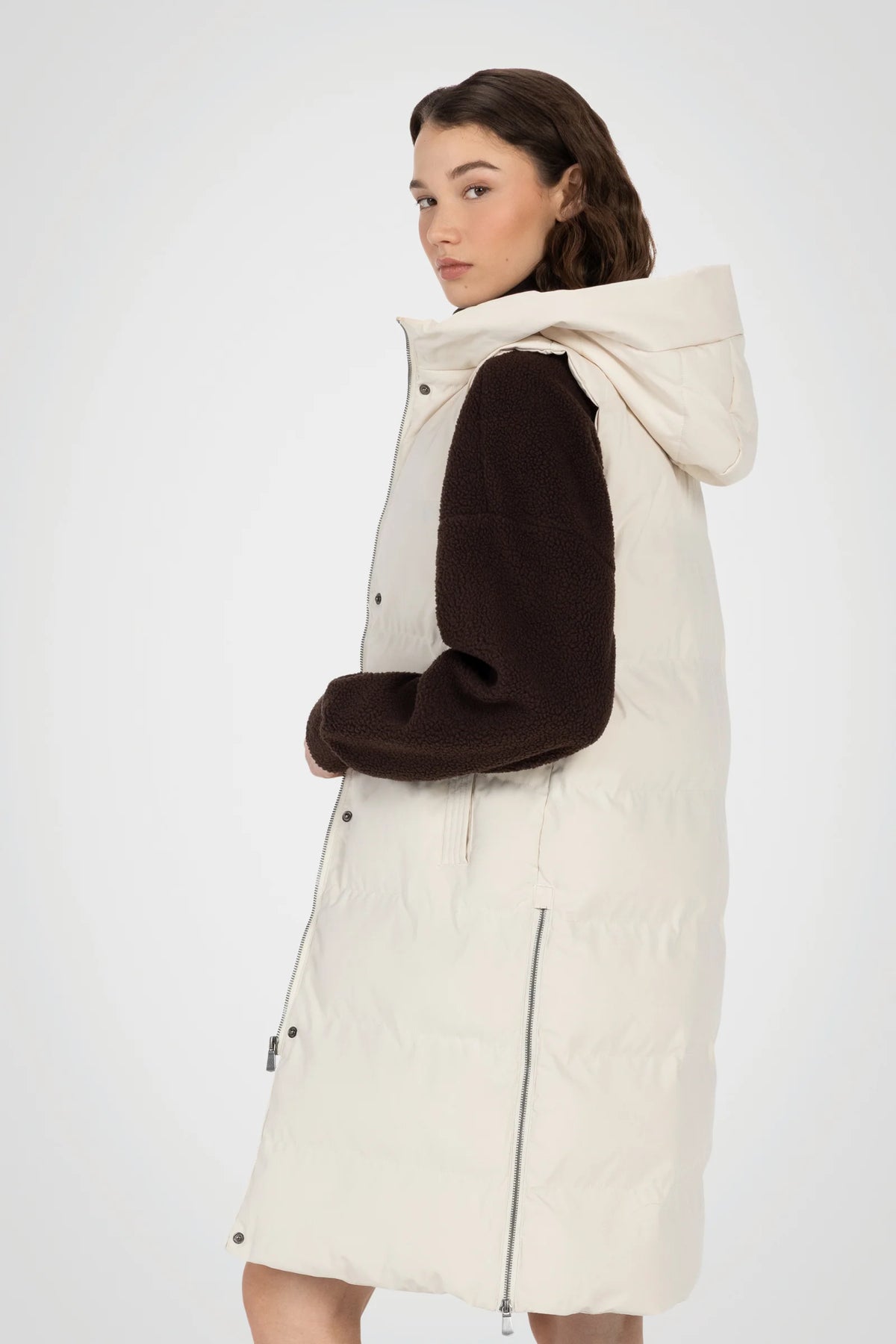 Explorer Long Puffer Vest