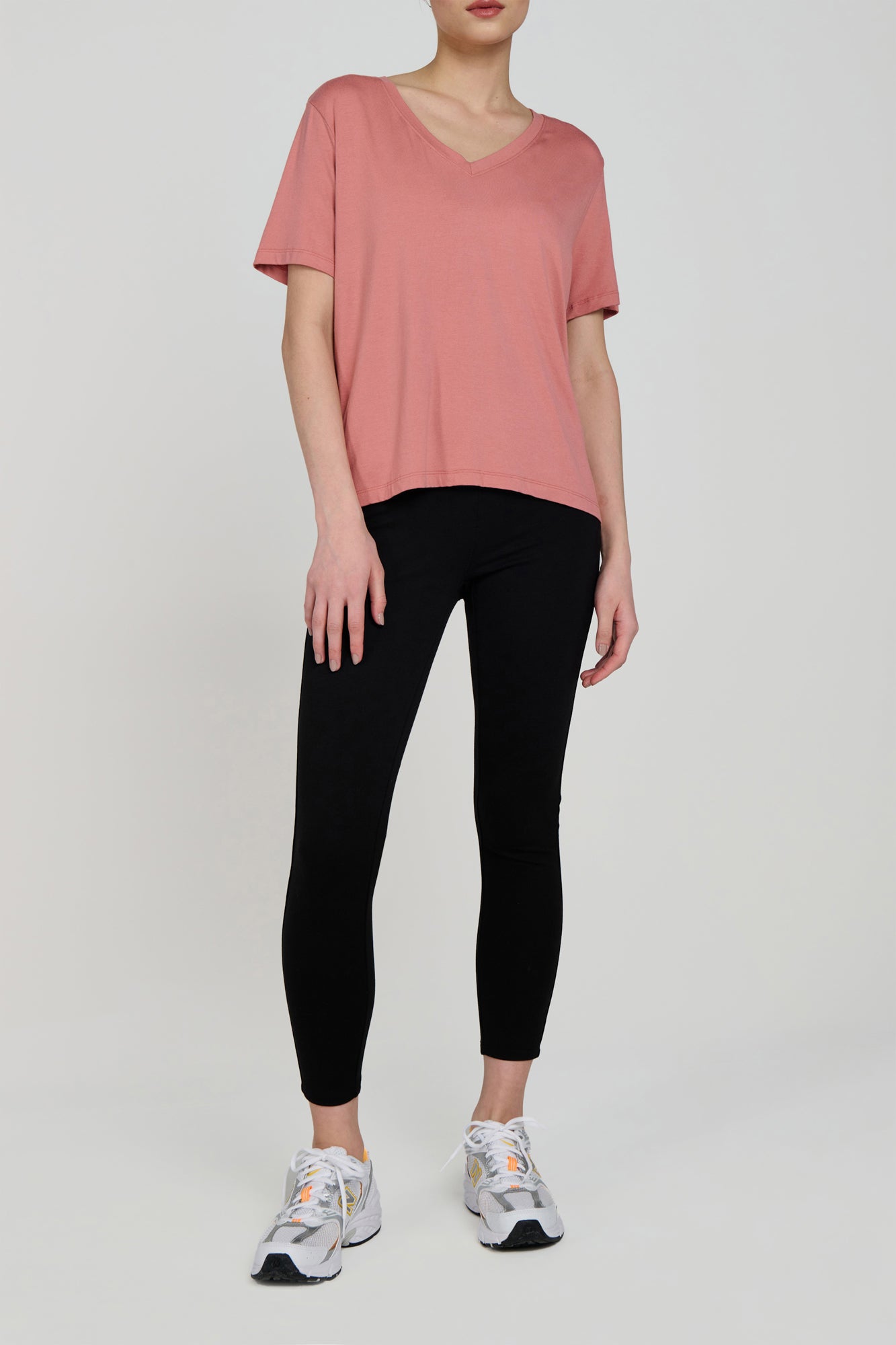 T-shirt à col en V Bliss